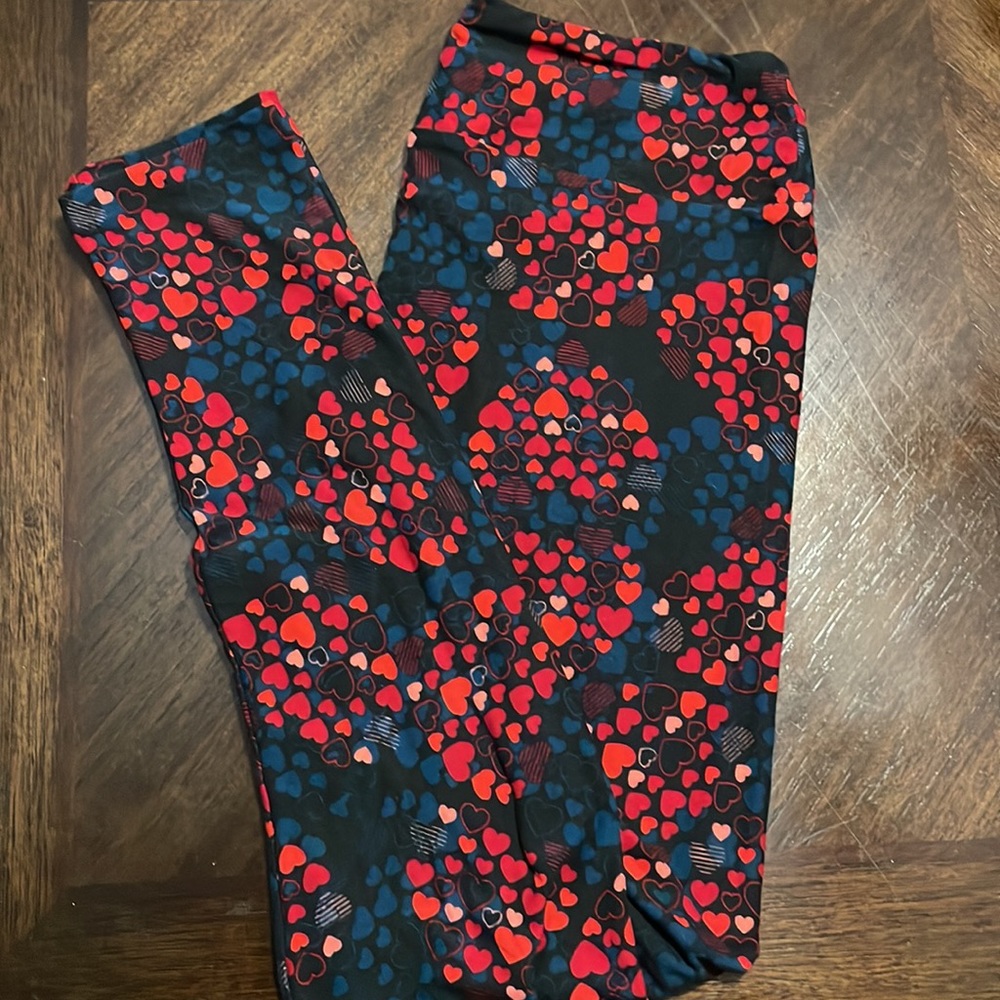 New Lularoe Valentine Leggings TC
